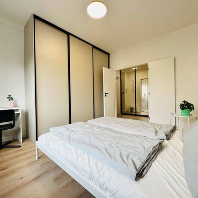 Vermietung einer geräumigen 3-Zimmer-Wohnung, 56 m², Stadtteil Staré Mesto, Bratislava, Slowakei